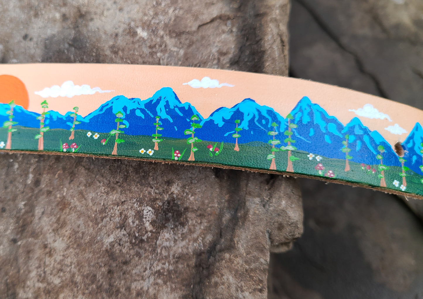 Mountain Range Collar