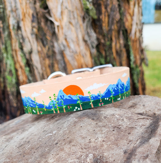 Mountain Range Collar