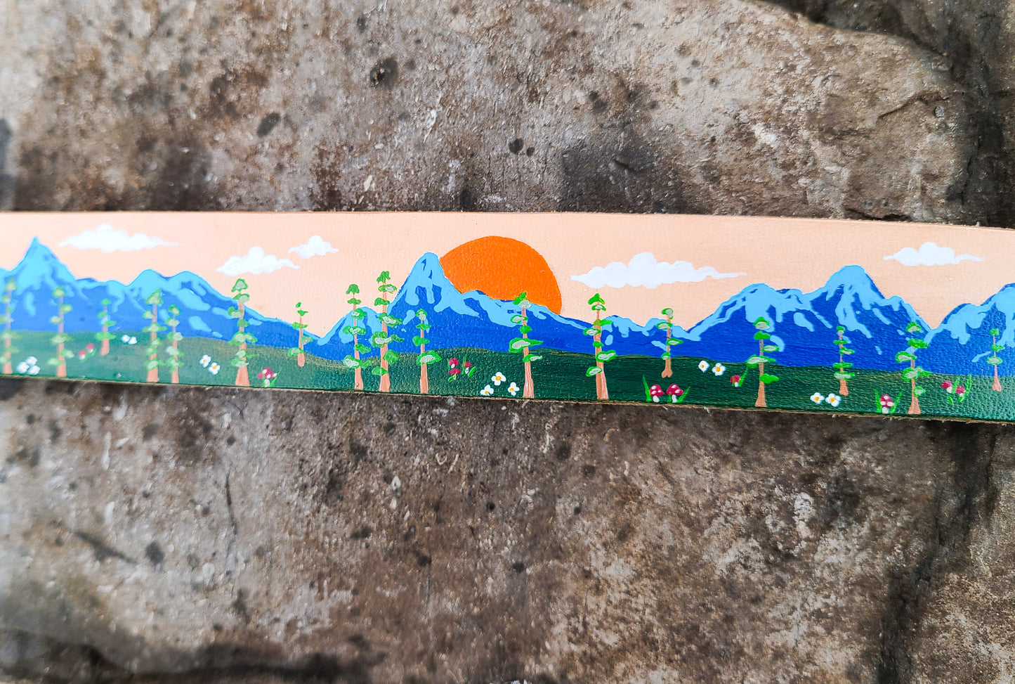 Mountain Range Collar