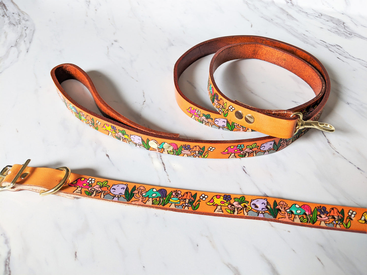 Mushroom Madness - Leather Leash